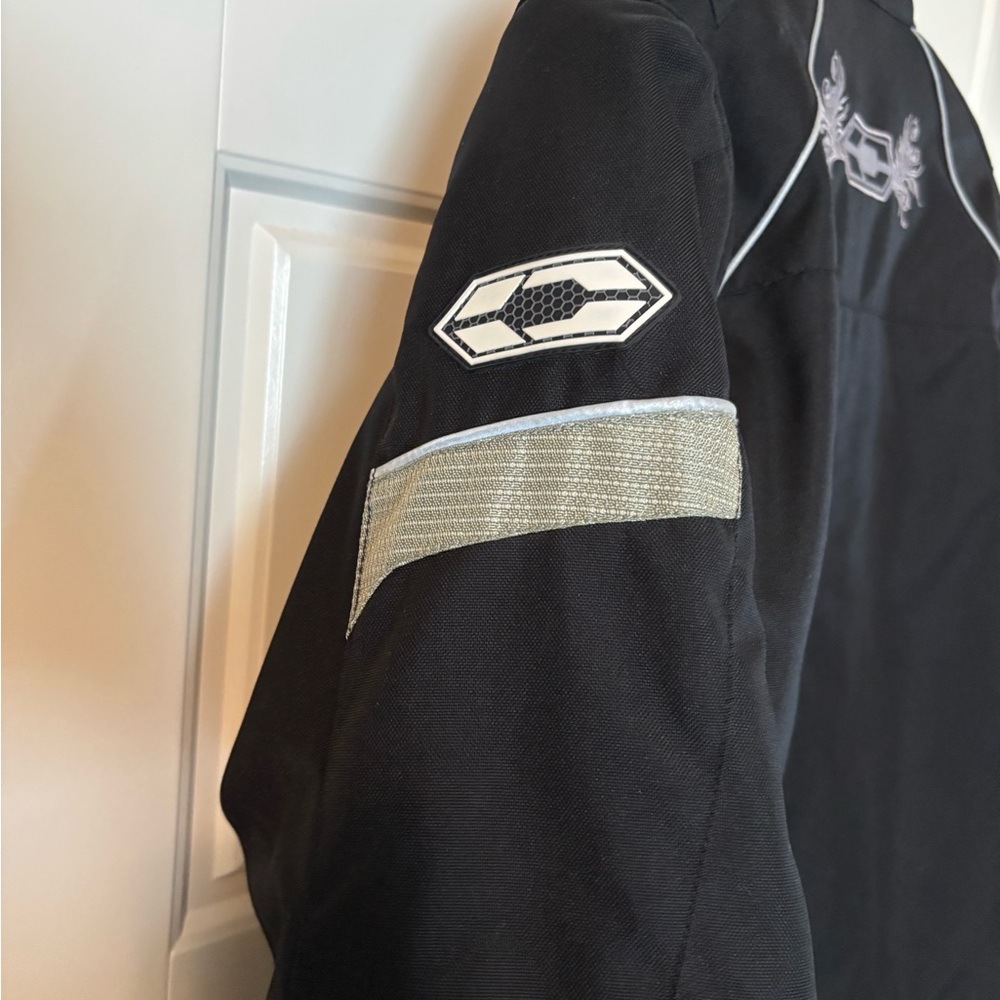 Women’s Protective Motorcycle Jacket - Picture 3 of 8